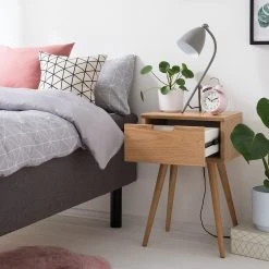 Mørteens Nachttisch Mitrana - Eiche teilmassiv - Eiche -Schlafzimmer Verkaufe DE 1000123397 190717 14163200002 MOOD DETAILS P000000001000123397 mood