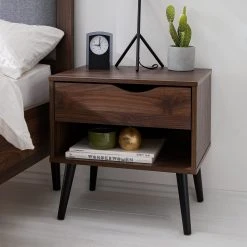 Mørteens Nachtkommode Gjora I - Walnuss Dekor -Schlafzimmer Verkaufe DE 1000123454 190405 15413700002 MOOD GALLERYIMAGES P000000001000123454 mood