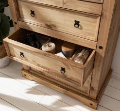 Maison Belfort Kommode Finca Rustica II - Kiefer massiv - Kiefer Natur -Schlafzimmer Verkaufe DE 1000178027 210504 11215700011 MOOD DETAILS P000000001000178027 mood