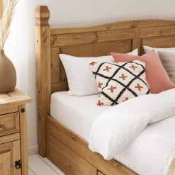 Maison Belfort Massivholzbett Finca Rustica - Kiefer massiv - Kiefer Natur -Schlafzimmer Verkaufe DE 1000178059 200507 14114500017 DETAILS P000000001000178059