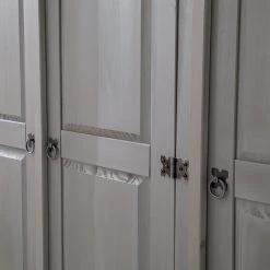 Maison Belfort Drehtürenschrank Finca Rustica I - Kiefer massiv - Kiefer Grau - Breite: 149 cm -Schlafzimmer Verkaufe DE 1000178067 200506 12423000007 DETAILS P000000001000178067