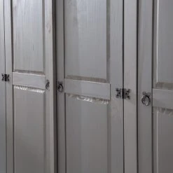 Maison Belfort Drehtürenschrank Finca Rustica II - Kiefer massiv - Kiefer Grau - Breite: 242 cm -Schlafzimmer Verkaufe DE 1000178076 200506 12461400014 DETAILS P000000001000178076