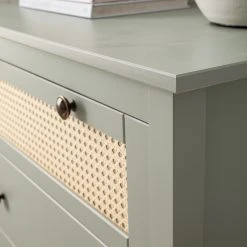 Maison Belfort Kommode Belleria II - Kiefer massiv / Wiener Geflecht - Hellolivgrün 18 Maison Belfort Kommode Belleria II - Kiefer massiv / Wiener Geflecht - Hellolivgrün -Schlafzimmer Verkaufe DE 1000187570 200505 06384200003 DETAILS P000000001000187570