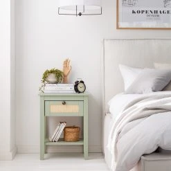 Maison Belfort Nachttisch Belleria - Kiefer massiv / Wiener Geflecht - Hellolivgrün -Schlafzimmer Verkaufe DE 1000187589 200430 14091300010 MOOD DETAILS P000000001000187589 mood