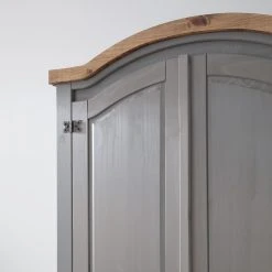 Maison Belfort Drehtürenschrank Finca Rustica I - Kiefer massiv - Kiefer Grau - Breite: 100 cm -Schlafzimmer Verkaufe DE 1000194024 200506 12461800018 DETAILS P000000001000194024