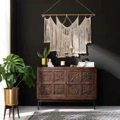 Wolf-Möbel Kommode Carving - Akazie massiv / Metall - Akazie / Schwarz -Schlafzimmer Verkaufe DE 1000202474 210127 06215300025 MOOD DETAILS P000000001000202474 mood