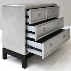 Red Living Kommode Tilloloy - Matt Silber / Schwarz -Schlafzimmer Verkaufe DE 1000242718 210121 08061700037 MOOD DETAILS P000000001000242718 mood