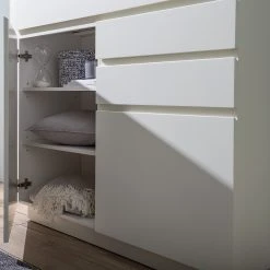 Fredriks Kommode Namona I - Inkl. Beleuchtung - Eiche Dekor / Weiß -Schlafzimmer Verkaufe DE 1000255076 220803 055 DETAILS P000000001000255076