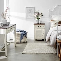 Butlers Nachttisch CABOTT COVE - Esche / Paulownia Creme / Natur -Schlafzimmer Verkaufe DE 1000365700 220728 021 MOOD DETAILS P000000001000365700 mood