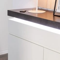 Fredriks Kommode Namona I - Inkl. Beleuchtung - Beton Dekor / Weiß -Schlafzimmer Verkaufe DE kommode namona i inkl beleuchtung weiss anthrazit weiss anthrazit 4040356